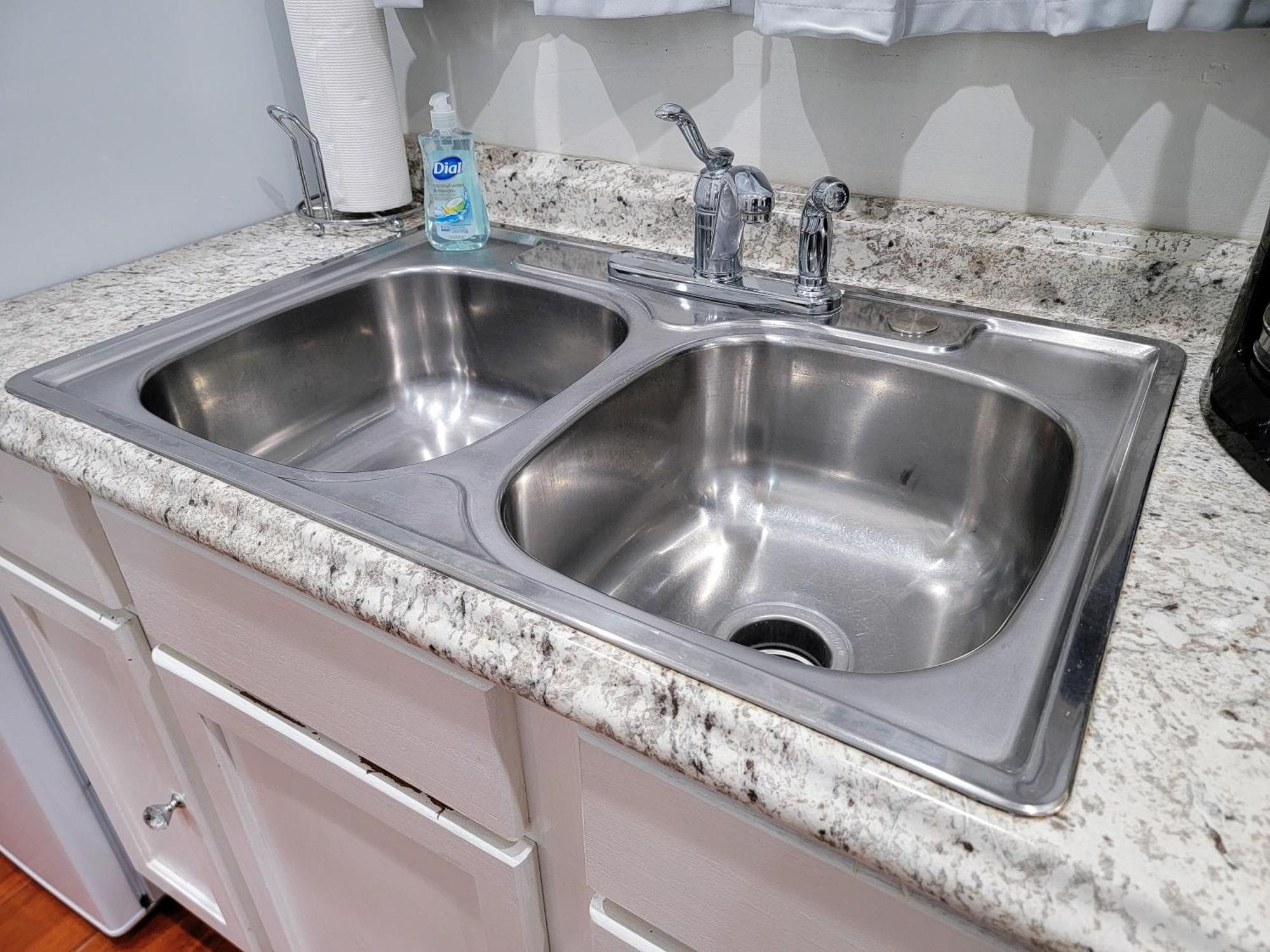 Apartment Budget Beverly Hills Style 2 Bedroom Apt - 5 Minutes From Rodeo Drive Los Angeles